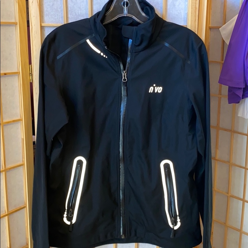 Nivo weather resistant jacket. Size small